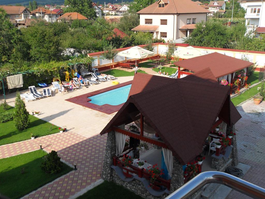 Hotel Casa Alba Râmnicu Vâlcea Exterior foto
